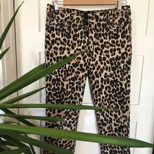 Paige leopard print Jean 30